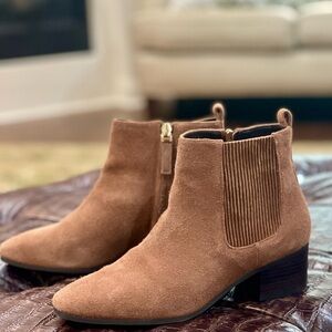 Talbots Vicuna Dakota brown ankle boot, 8M